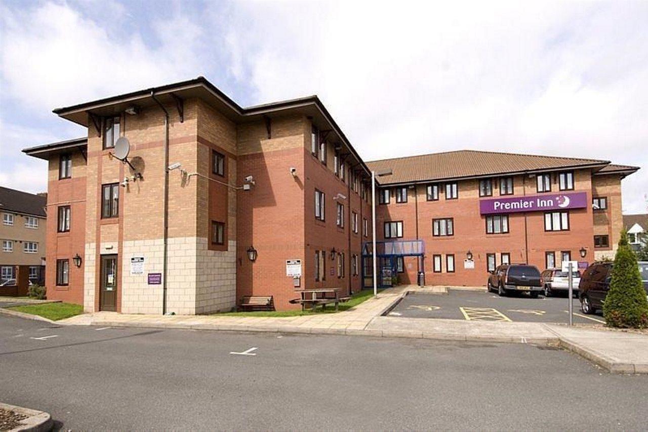 Premier Inn Birmingham City Centre Broad Street Exterior photo